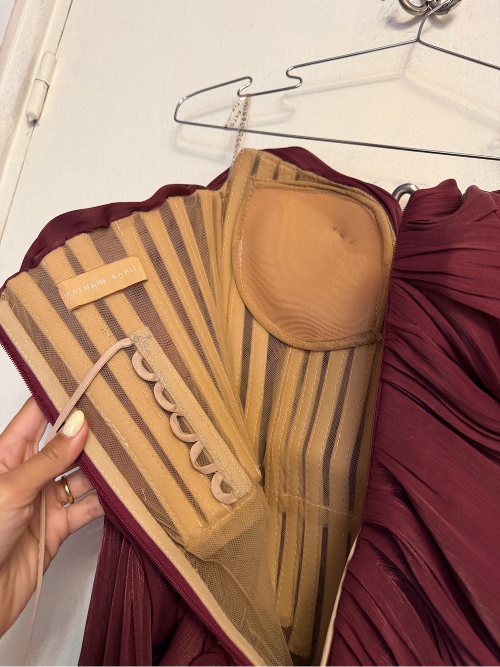 Valdrin Sahiti Burgundy Draped Off-Shoulder Evening Gown - Picture 7 of 10